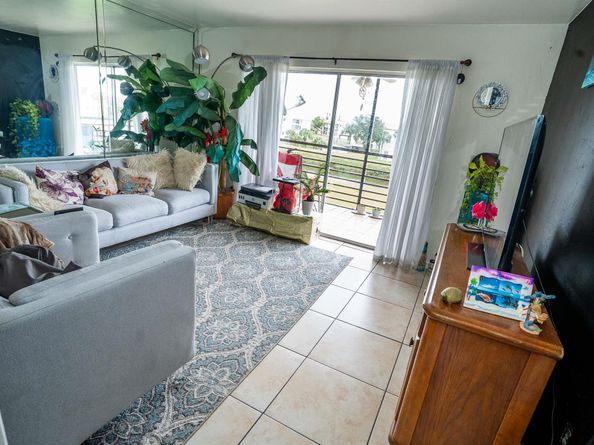 3110 N Pine Island Rd 304, Sunrise FL 33351