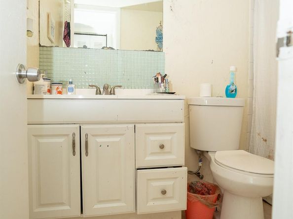 3110 N Pine Island Rd 304, Sunrise FL 33351