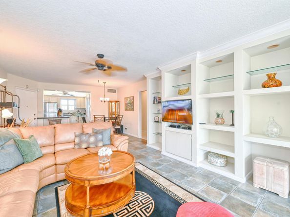 120 Wettaw Lane 210, North Palm Beach FL 33408