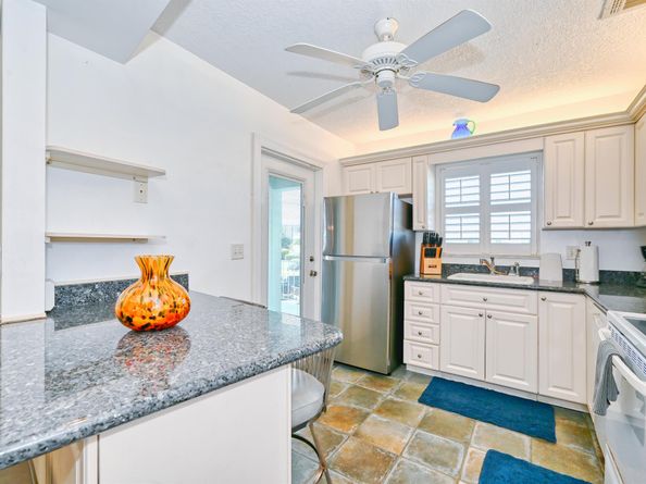 120 Wettaw Lane 210, North Palm Beach FL 33408