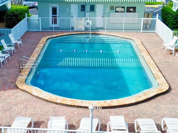 120 Wettaw Lane 210, North Palm Beach FL 33408