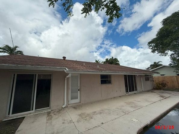 5340 Guildcrest Street, Lake Worth FL 33463