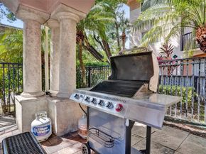 2107 SE 10th Ave 806, Fort Lauderdale FL 33316