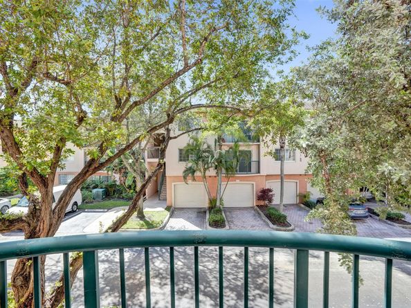 2107 SE 10th Ave 806, Fort Lauderdale FL 33316
