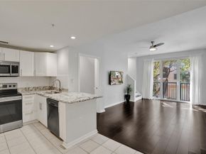 2107 SE 10th Ave 806, Fort Lauderdale FL 33316
