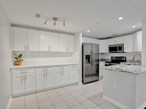 2107 SE 10th Ave 806, Fort Lauderdale FL 33316