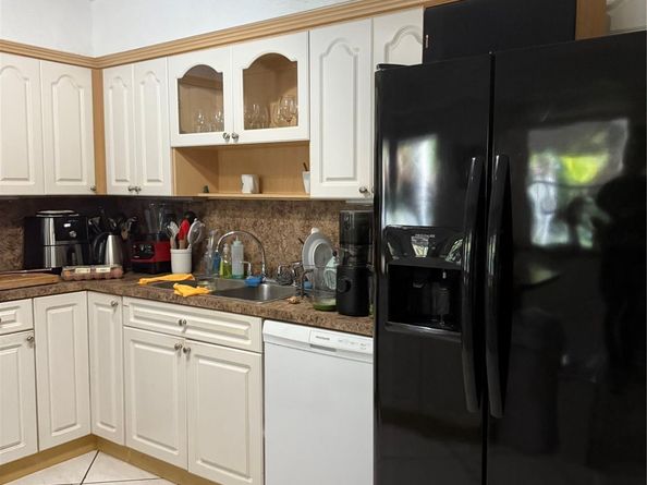 1370 SW 32nd St, Fort Lauderdale FL 33315