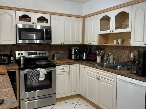 1370 SW 32nd St, Fort Lauderdale FL 33315