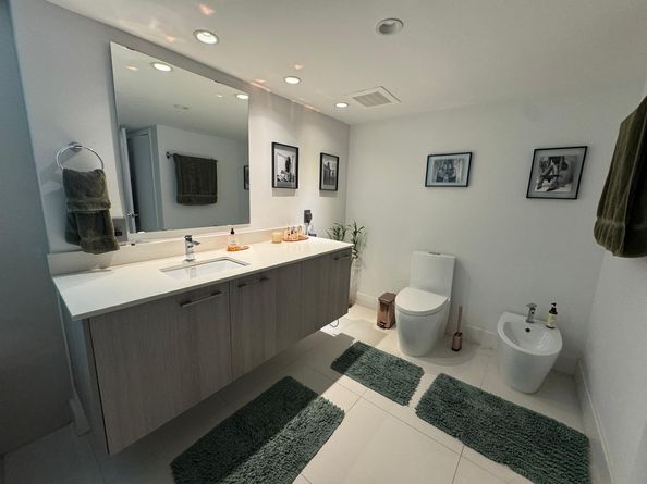 1133 102nd Street 403, Bay Harbor Islands FL 33154