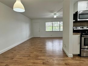 300 SW 134TH Wy 304E, Pembroke Pines FL 33027