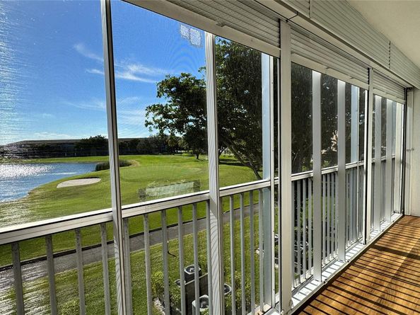 300 SW 134TH Wy 304E, Pembroke Pines FL 33027