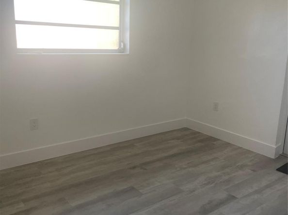 1781 SW 13th St, Miami FL 33145