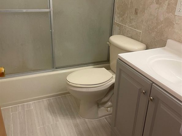 1781 SW 13th St, Miami FL 33145