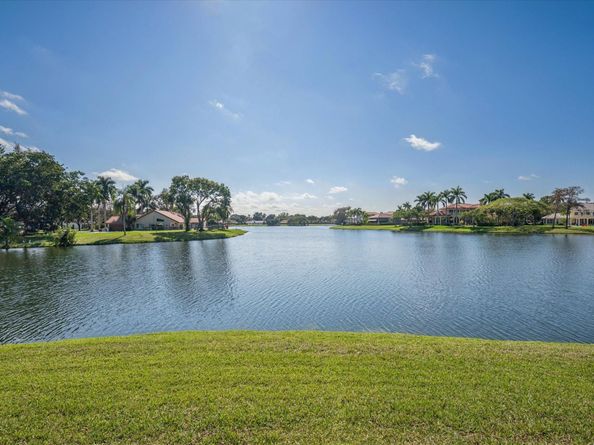 7600 Hyannis Ln, Parkland FL 33067