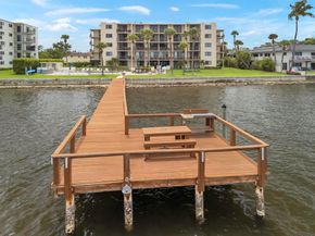 1202 S Lake Drive 105, Lantana FL 33462