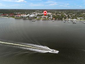 1202 S Lake Drive 105, Lantana FL 33462