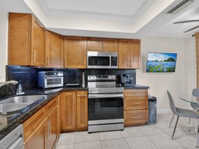 10911 Lake Front Place, Boca Raton FL 33498