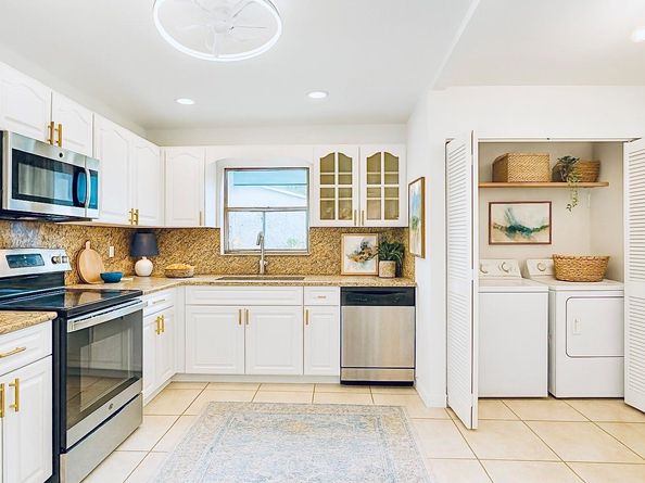 7420 SW 14th Pl, North Lauderdale FL 33068