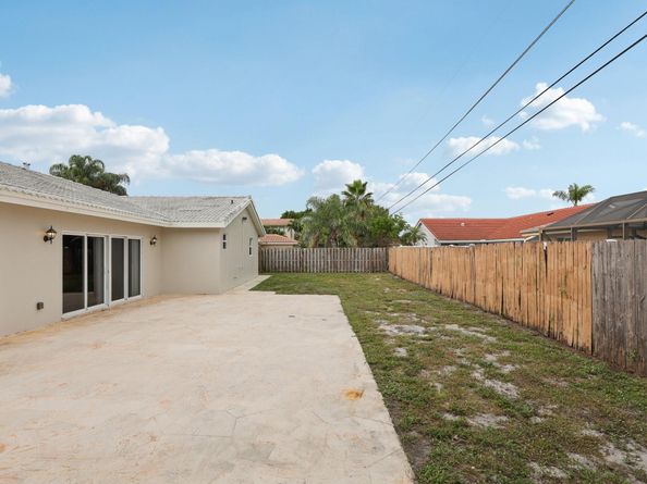 1541 NW 9th St, Boca Raton FL 33486