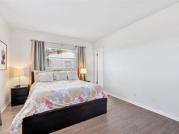 601 NW 76th Ter 208, Margate FL 33063