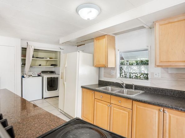 5863 SW 29th Ave, Fort Lauderdale FL 33312