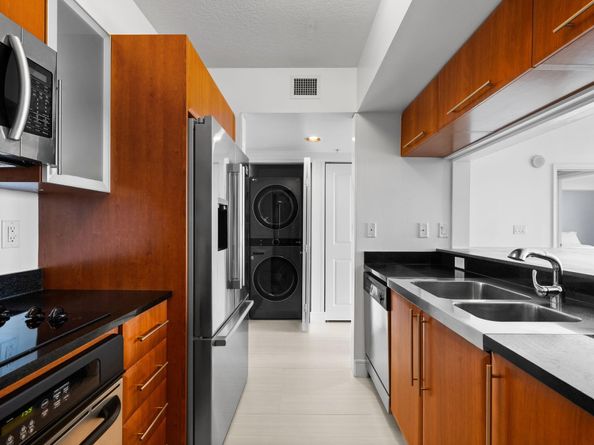 610 W Las Olas Blvd 1621, Fort Lauderdale FL 33312