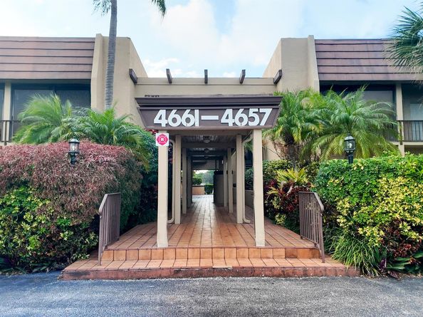 4661 Fountains Drive S 109, Lake Worth FL 33467