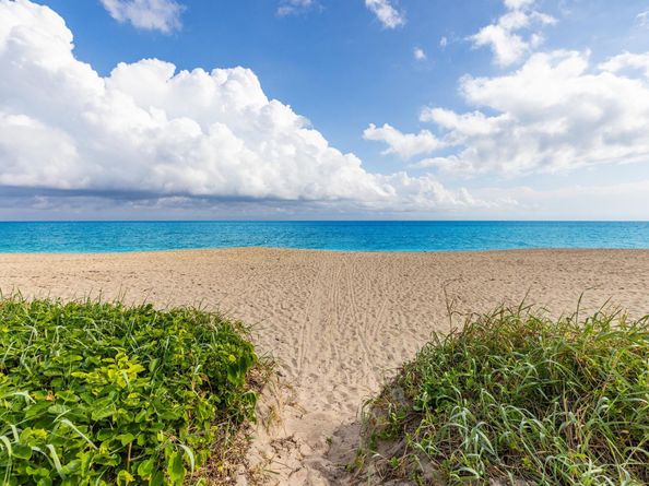 2 N Breakers Row S22/23, Palm Beach FL 33480
