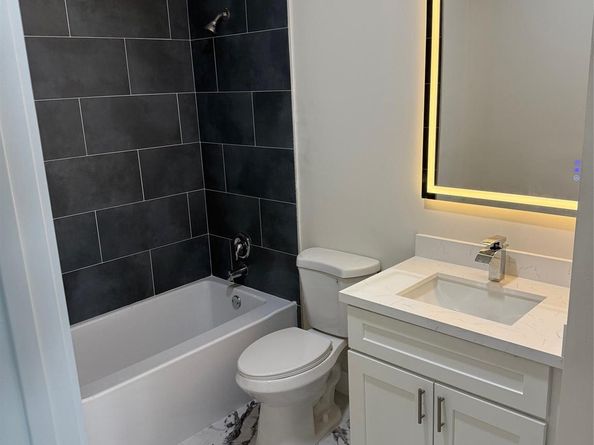 2987 NW 9th St, Fort Lauderdale FL 33311