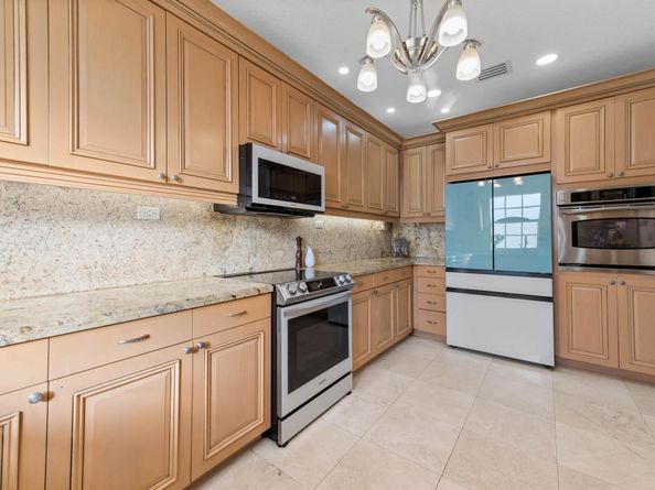 746 W Palmetto Park Road, Boca Raton FL 33486