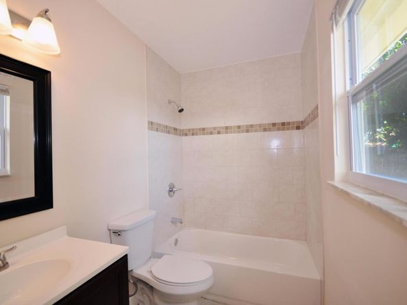 2948 Avenue H W, Riviera Beach FL 33404