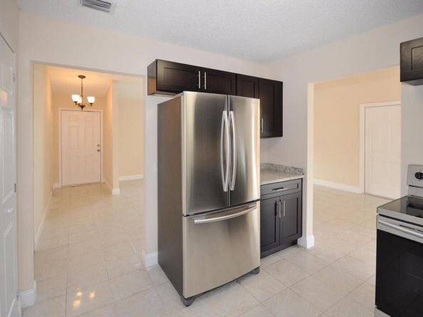 2948 Avenue H W, Riviera Beach FL 33404