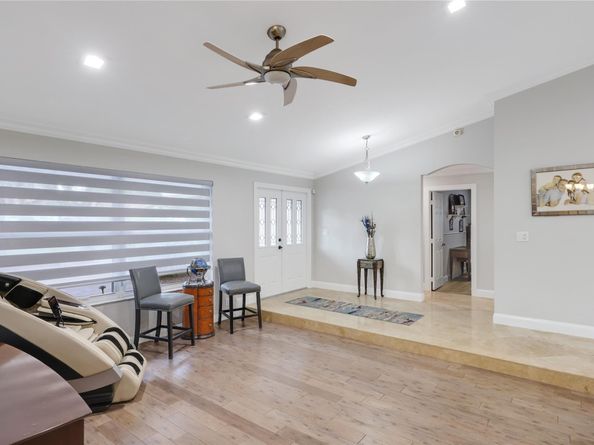 1459 NW 113th Ter, Coral Springs FL 33071