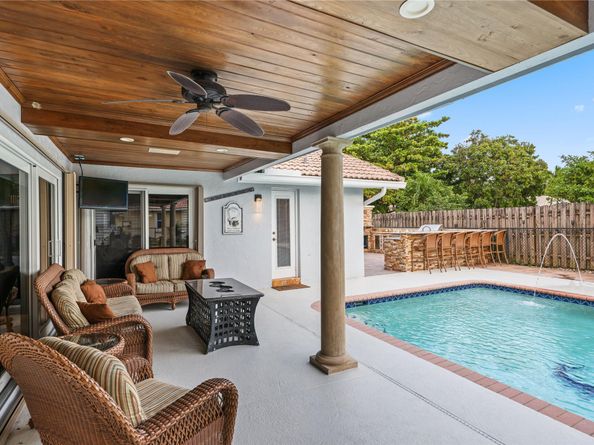 1459 NW 113th Ter, Coral Springs FL 33071