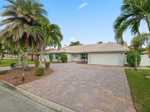 1459 NW 113th Ter, Coral Springs FL 33071