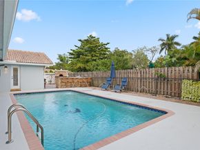1459 NW 113th Ter, Coral Springs FL 33071