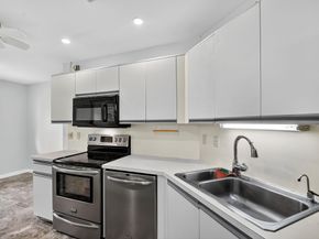 6869 Fountains Circle 6869, Lake Worth FL 33467