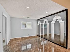 6869 Fountains Circle 6869, Lake Worth FL 33467