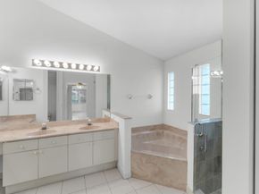 2705 Pointe Circle, Greenacres FL 33413