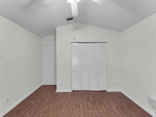 2705 Pointe Circle, Greenacres FL 33413