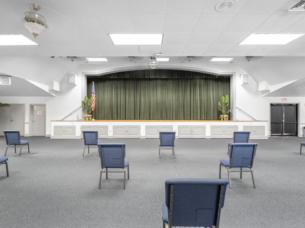 2705 Pointe Circle, Greenacres FL 33413