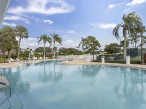 2705 Pointe Circle, Greenacres FL 33413