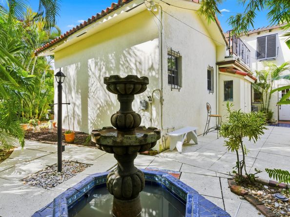 281 Granada Road, West Palm Beach FL 33401