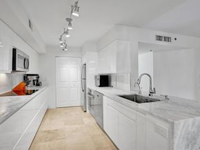 3237 Clint Moore Road 108, Boca Raton FL 33496