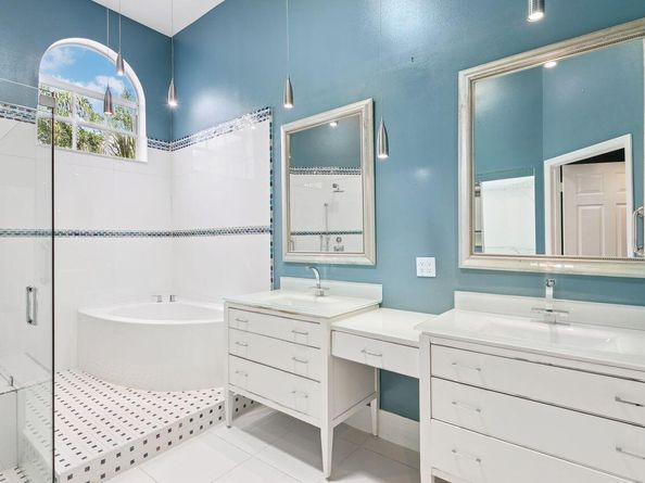 12921 Oak Knoll Drive, Palm Beach Gardens FL 33418