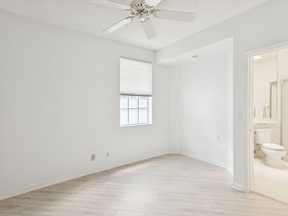 12921 Oak Knoll Drive, Palm Beach Gardens FL 33418