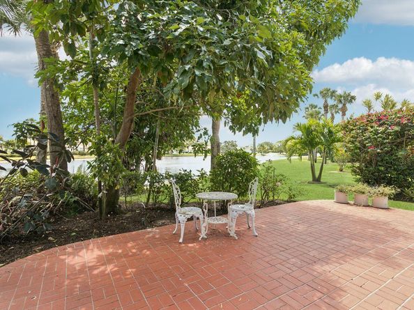 12921 Oak Knoll Drive, Palm Beach Gardens FL 33418