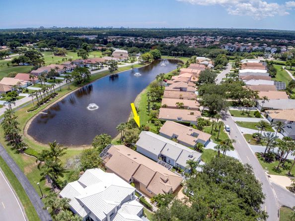 12921 Oak Knoll Drive, Palm Beach Gardens FL 33418