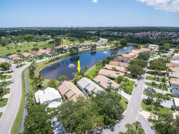 12921 Oak Knoll Drive, Palm Beach Gardens FL 33418