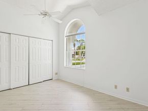 12921 Oak Knoll Drive, Palm Beach Gardens FL 33418